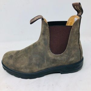 Blundstone Suede Chukka Boots